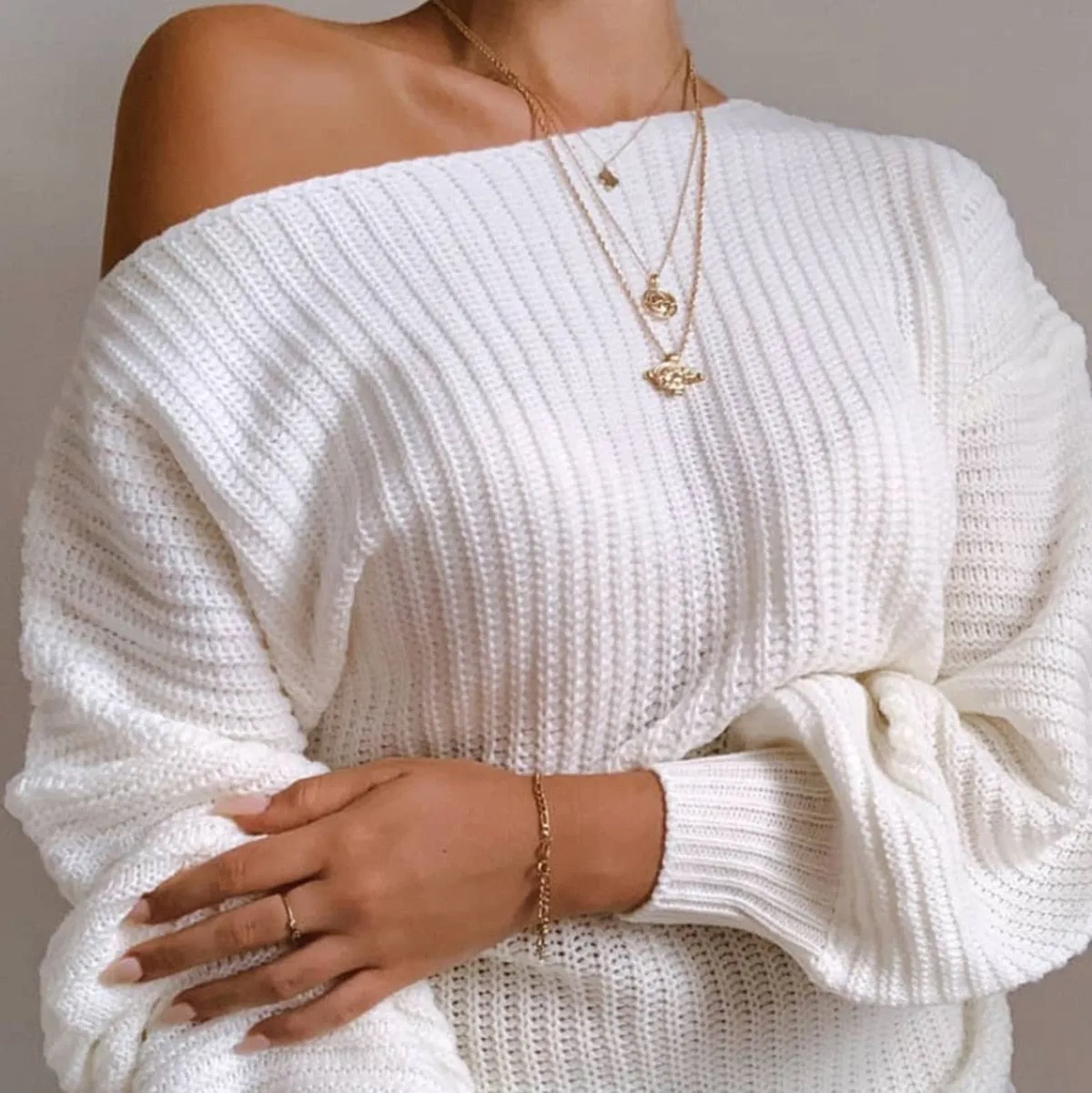 Brooke Oversize Off-shoulder Women's Sweater