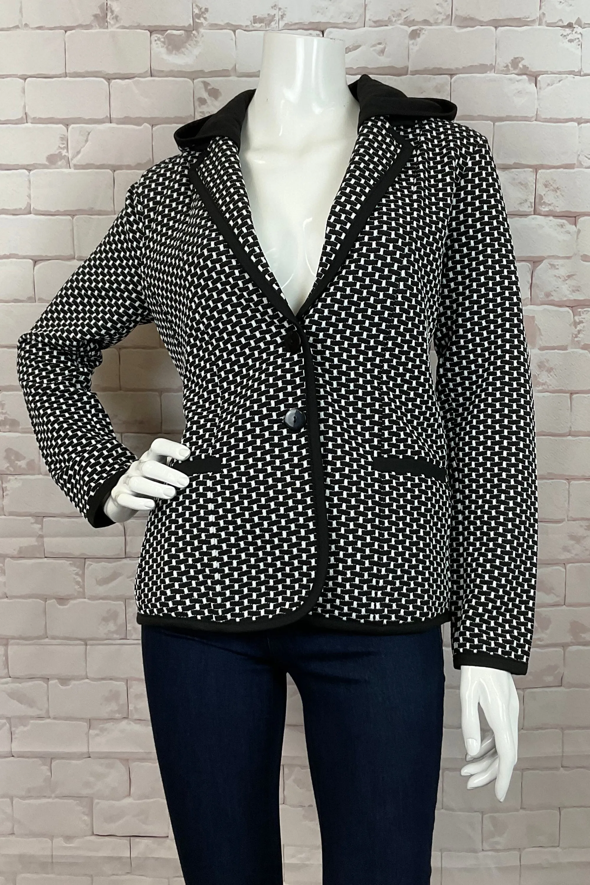 BUTTON BLAZER WITH HOOD