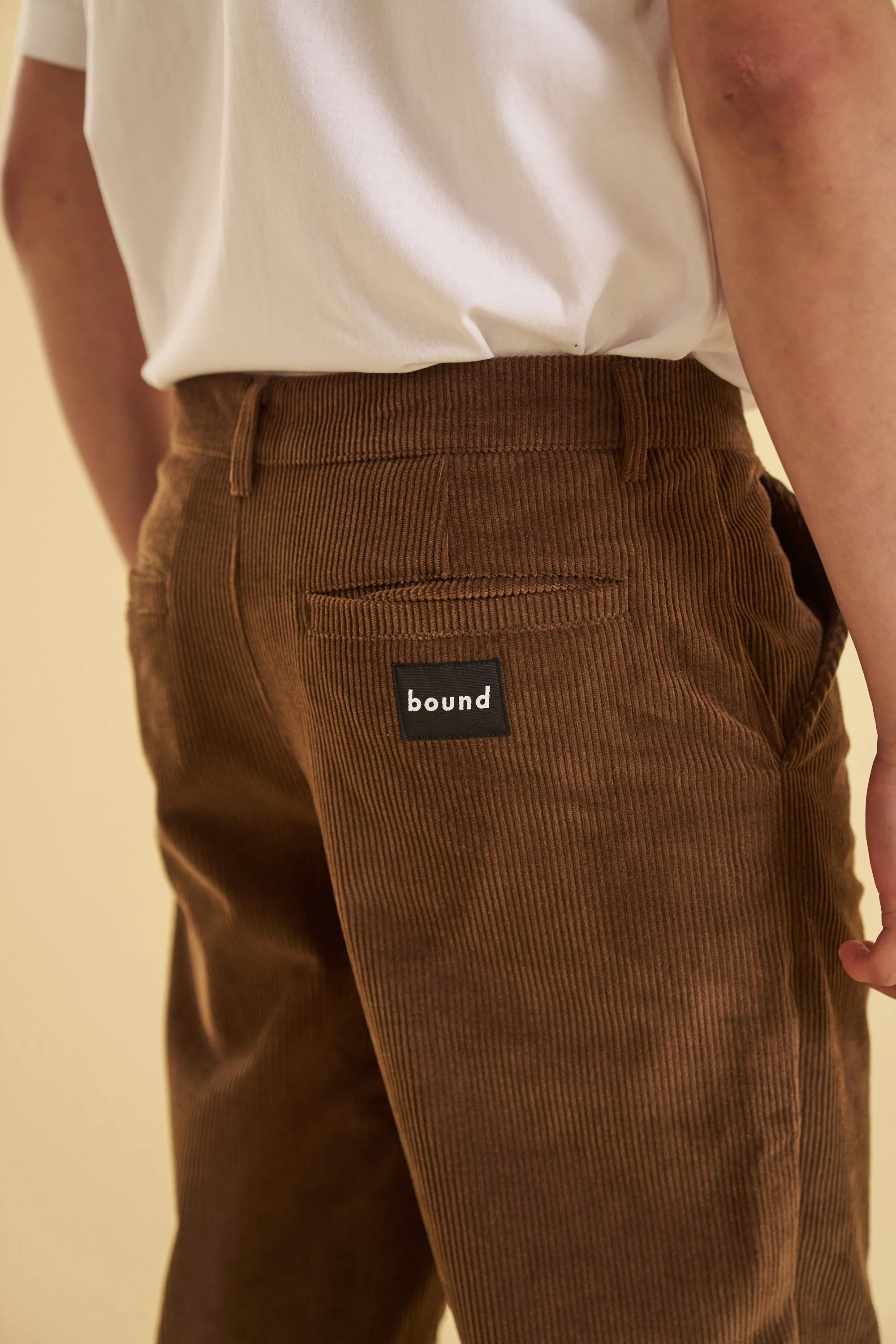 CEDAR BROWN CORDUROY TROUSERS