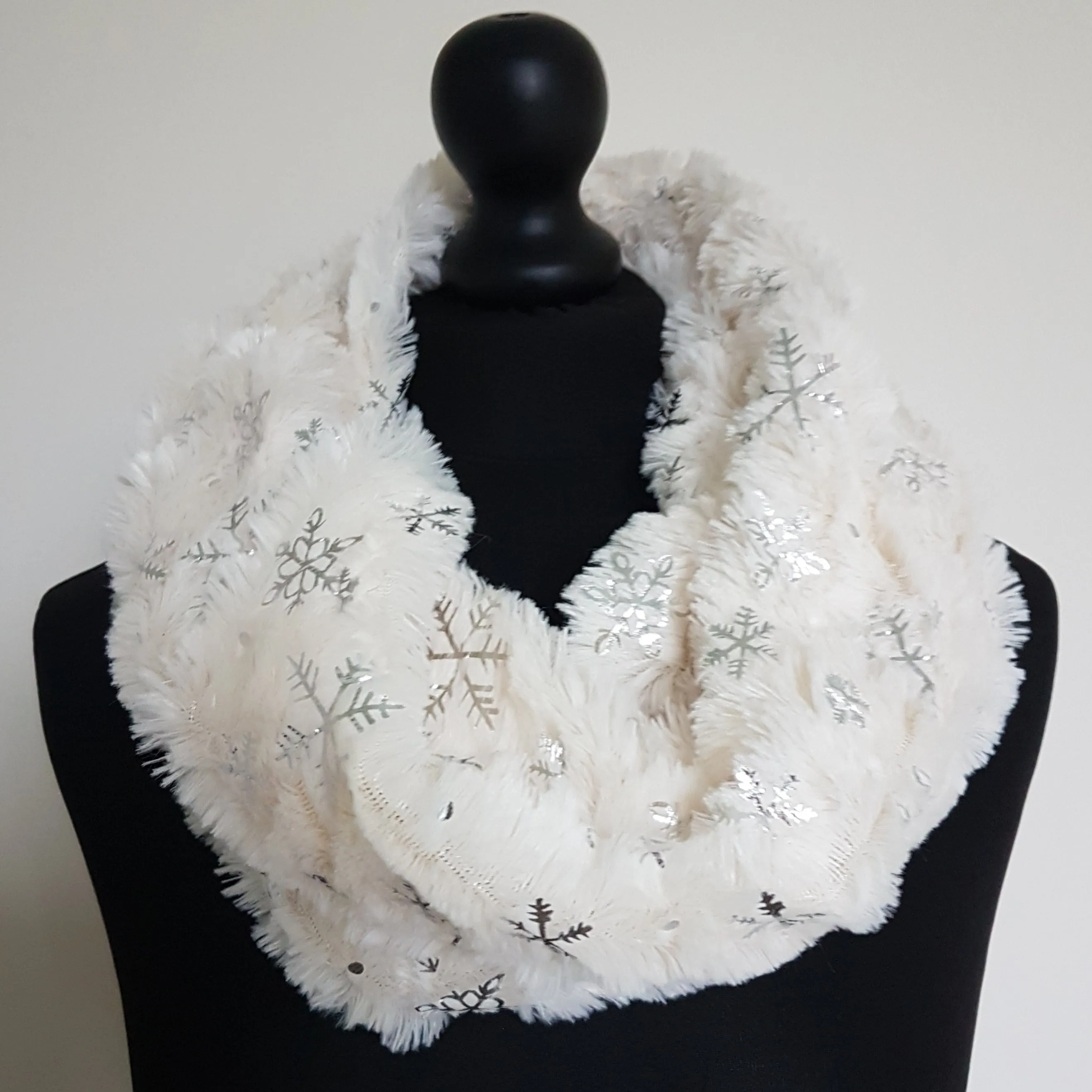 Cream Foiled Snowflake Soft Twist Snood