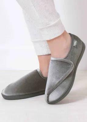 Isotoner Ladies Velour Closed Back Touch Fasten Slipper