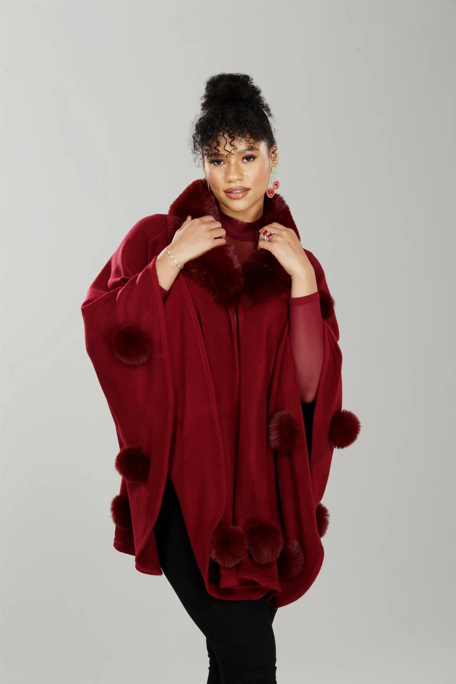 Luxe Moda LM240 Faux Fur Print Cape