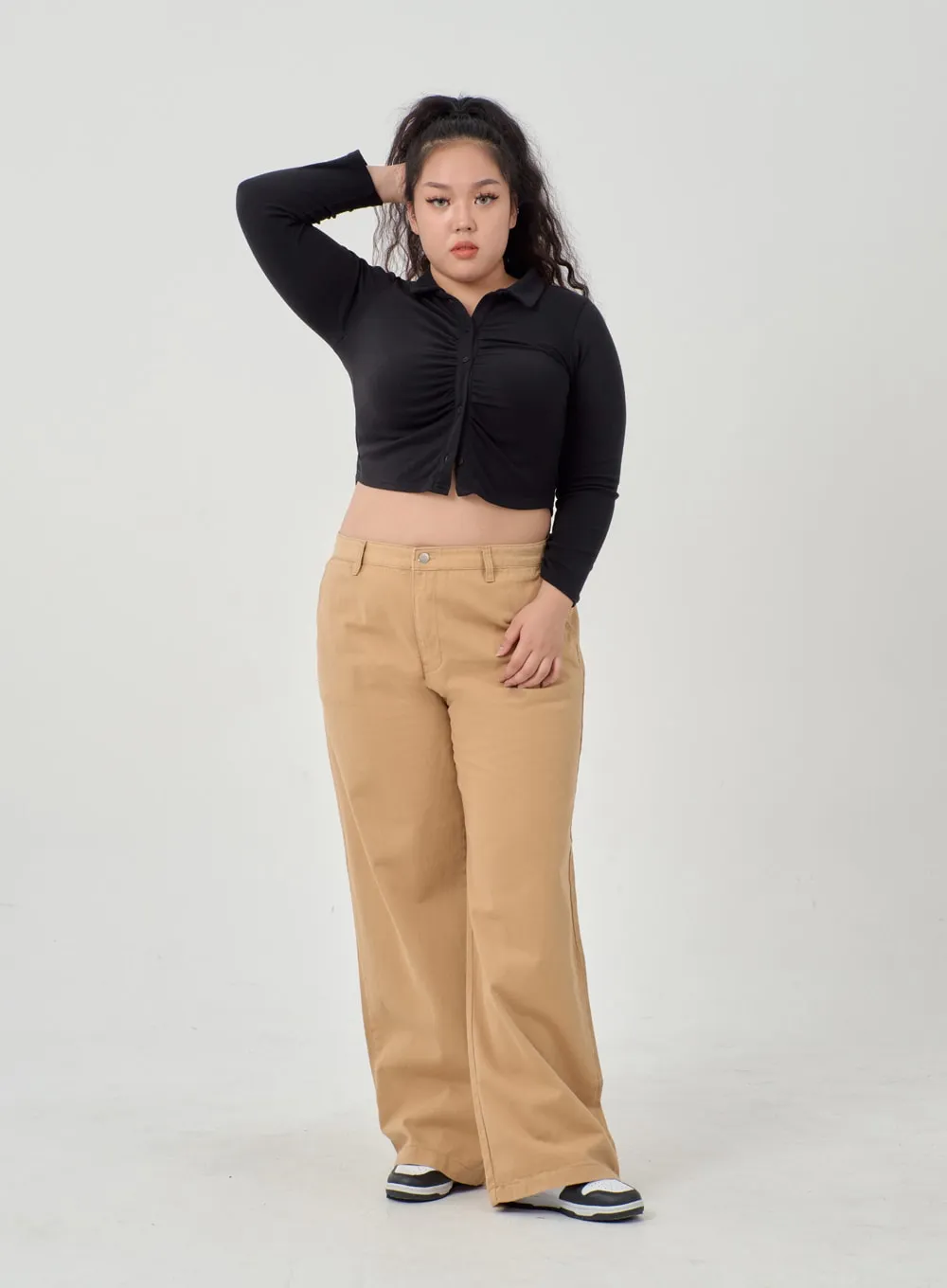 Plus Ruffle Bust Button Cropped Top ID20