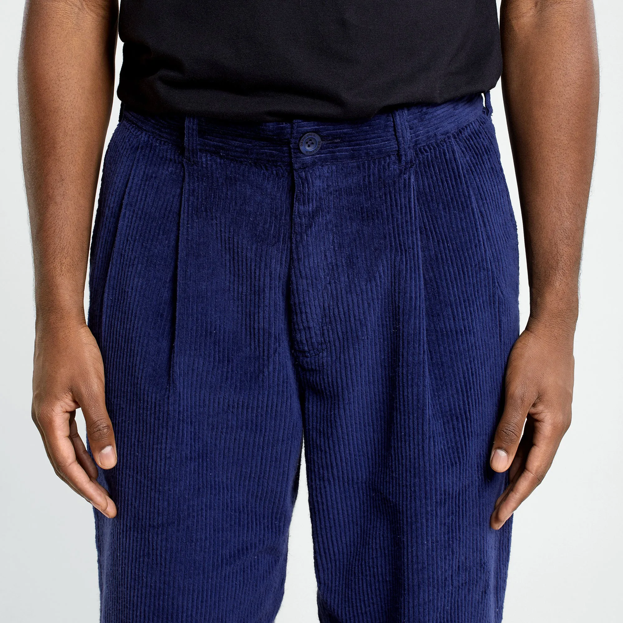 SOLLENTUNA CORDUROY - Navy Pant